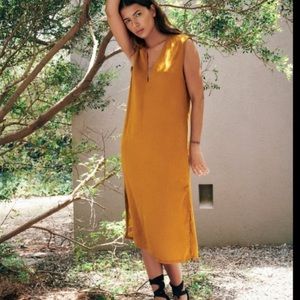 Zara Mustard Yellow Linen V Neck Midi Dress with side slits